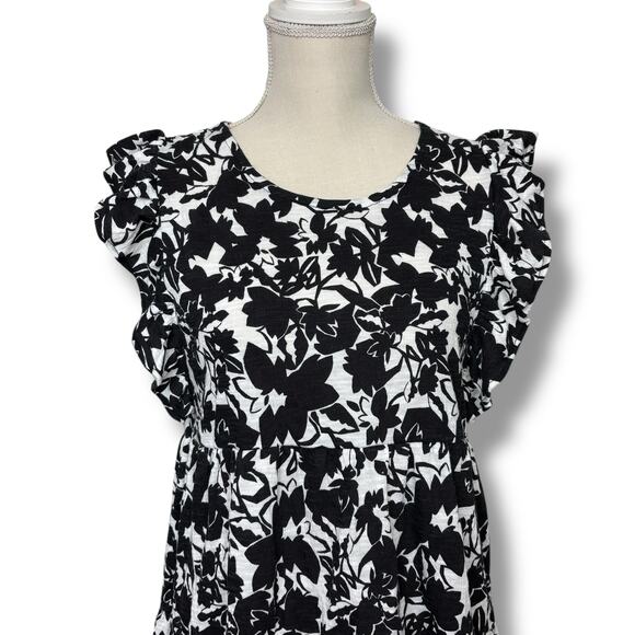 NWT Robert Louis Black & White Top with Ruffle Sleeve Size Medium - Picture 2 of 5
